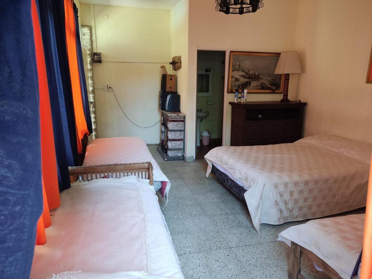 Olivos, Posada Y Habitaciones Buenos Aires Kültér fotó